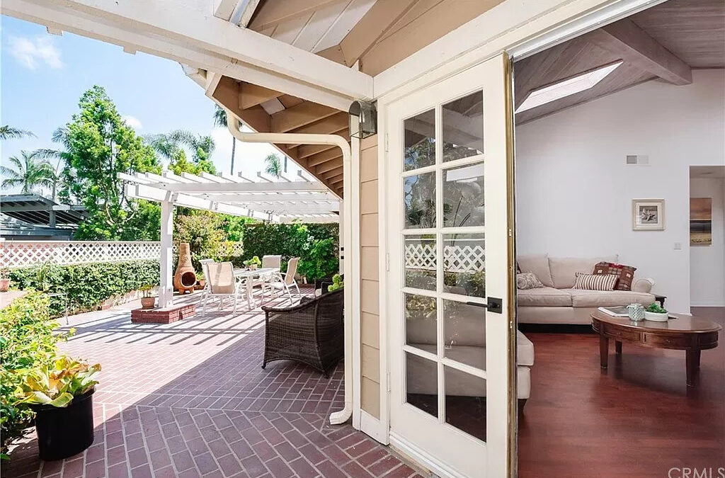 Los Angeles home with outdoor deck on a sunny day